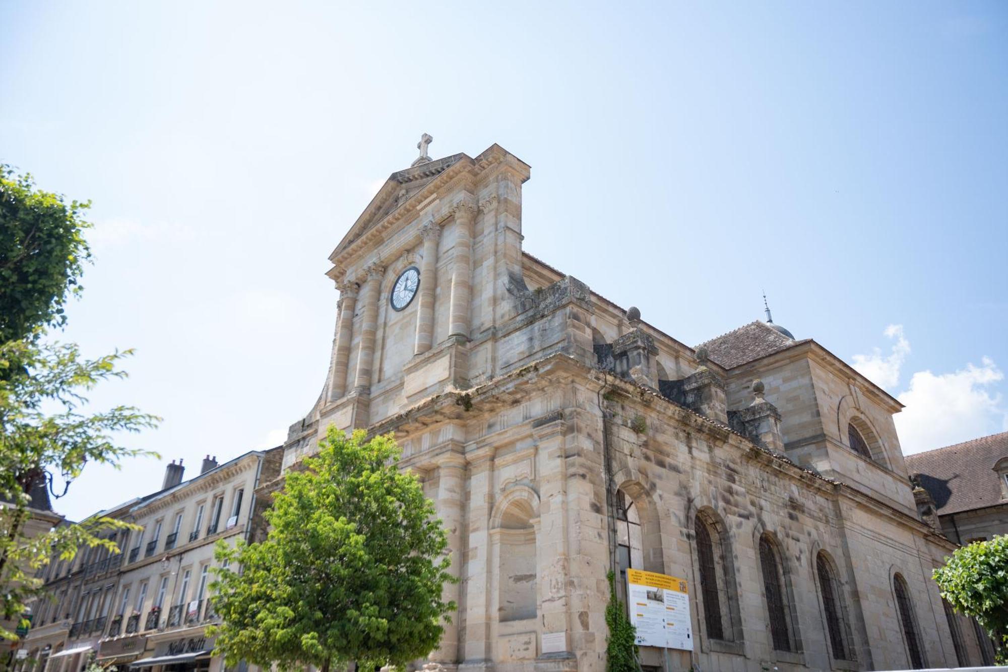 Hotel Le Terminus Et Son Restaurant Cote A Cote Autun Exterior foto